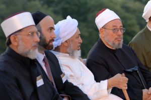 Figure 3A: Shaikh Bin Bayyah next to Yusuf al-Qardawi, known Salafi ideologue and two other unknown men.